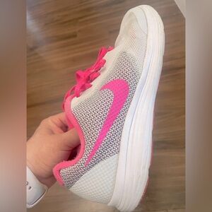 Nike Girls 4youth sneakers 👟💕